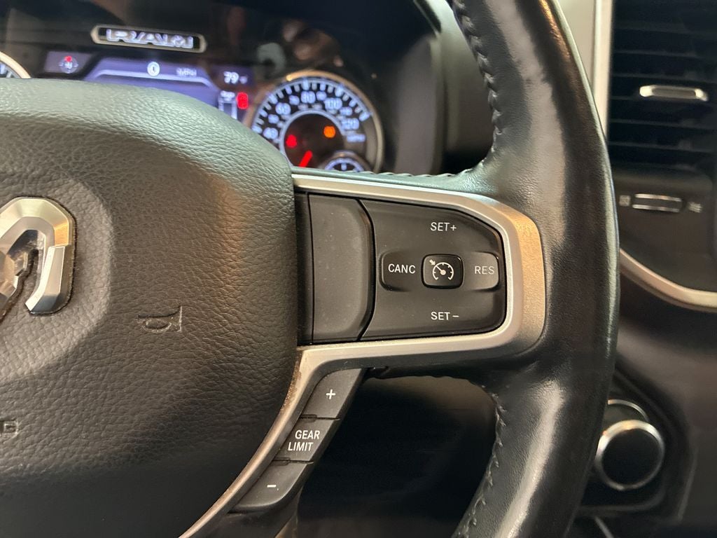 2020 RAM 1500 Big Horn Crew Cab 4x4 5'7' Box