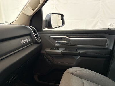 2020 RAM 1500 Big Horn Crew Cab 4x4 5'7' Box