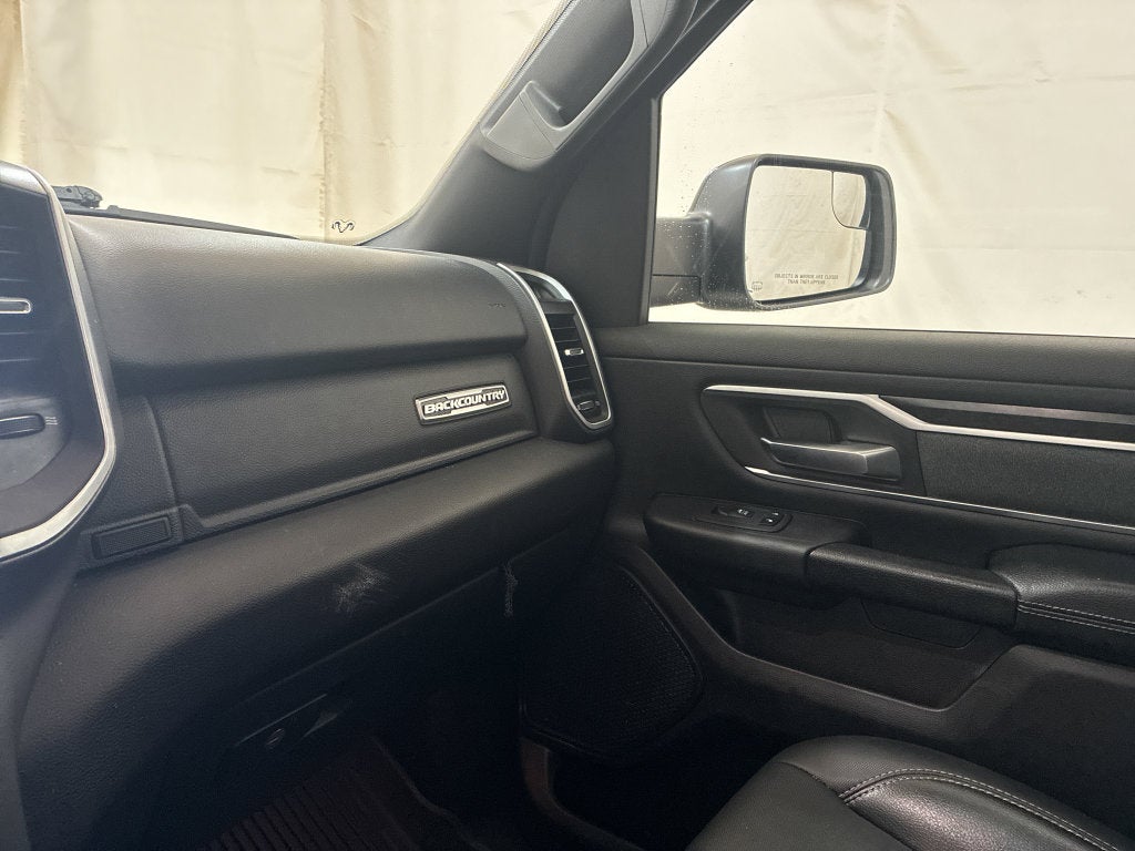 2022 RAM 1500 Big Horn Crew Cab 4x4 5'7' Box