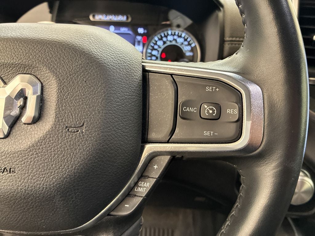 2023 RAM 1500 Laramie Crew Cab 4x4 5'7' Box