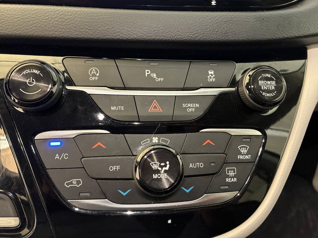 2019 Chrysler Pacifica Touring L Plus