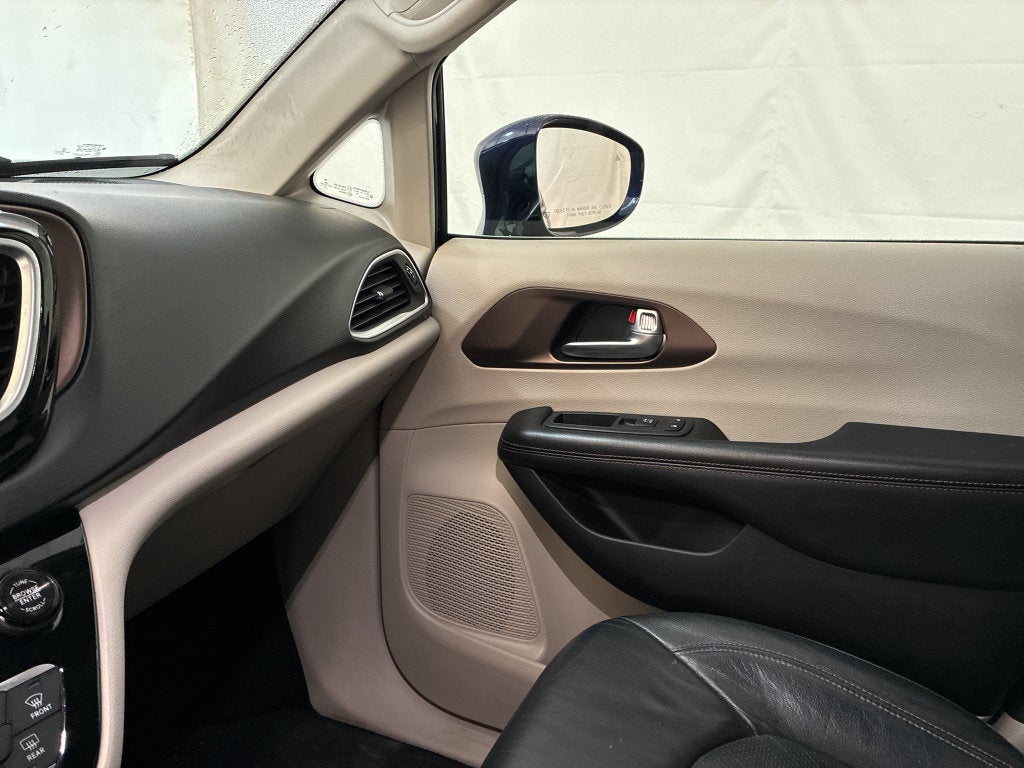 2019 Chrysler Pacifica Touring L Plus