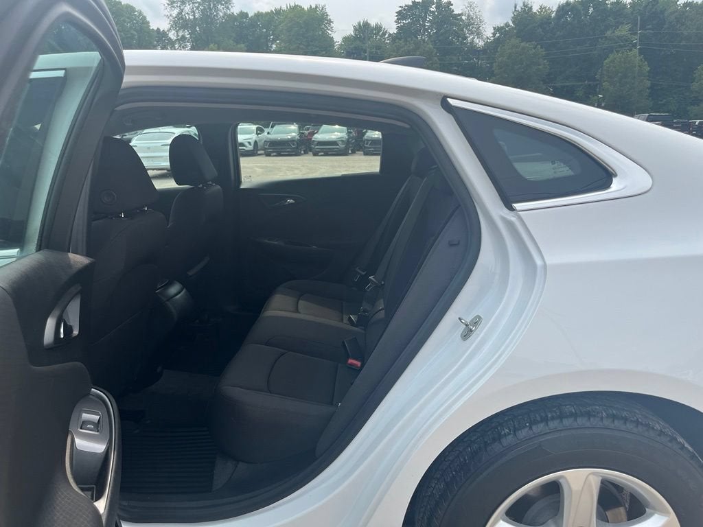 2023 Chevrolet Malibu LS