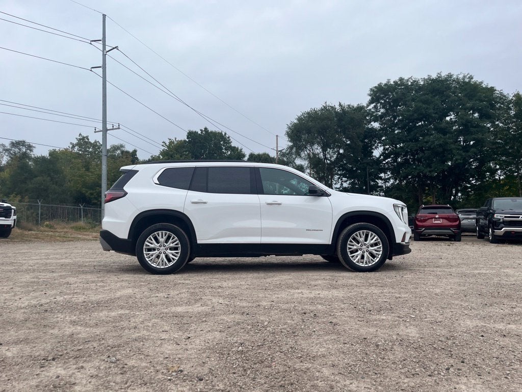 2024 GMC Acadia Elevation