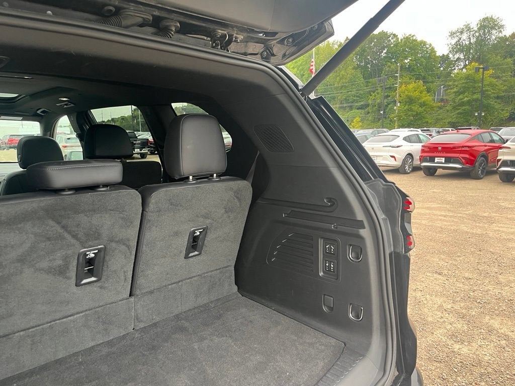 2024 GMC Acadia Denali