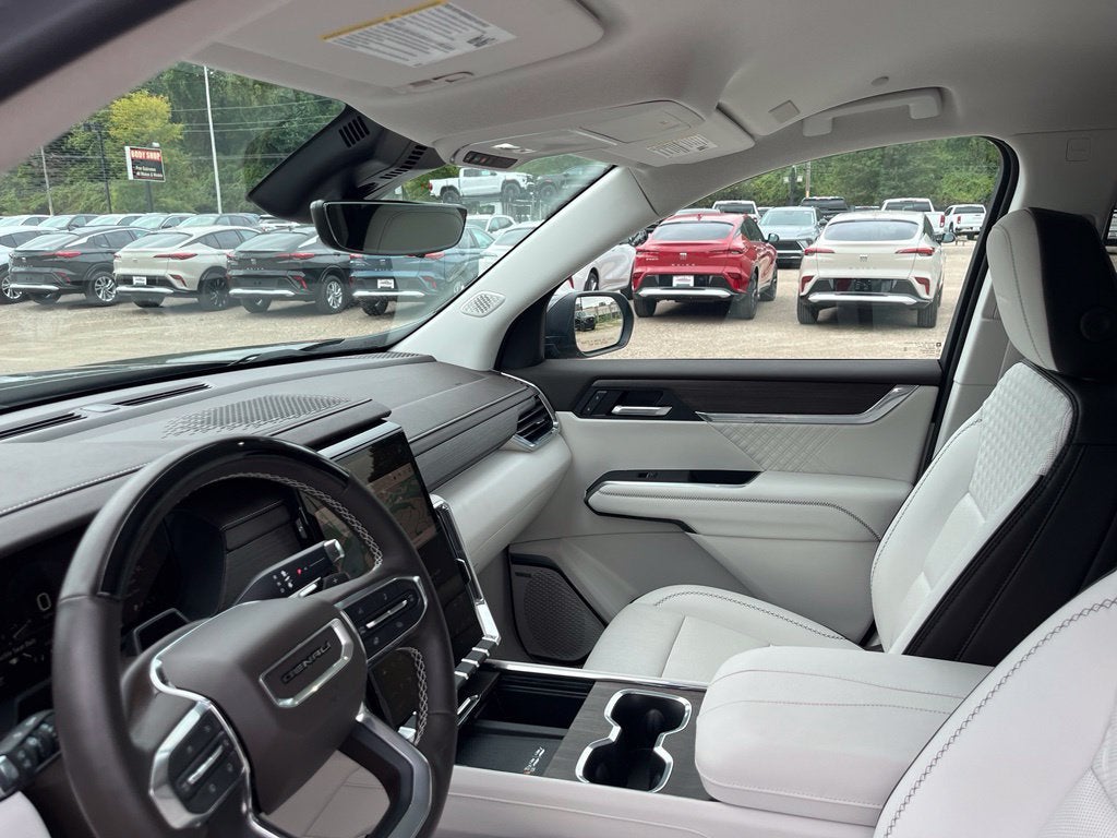 2025 GMC Acadia Denali