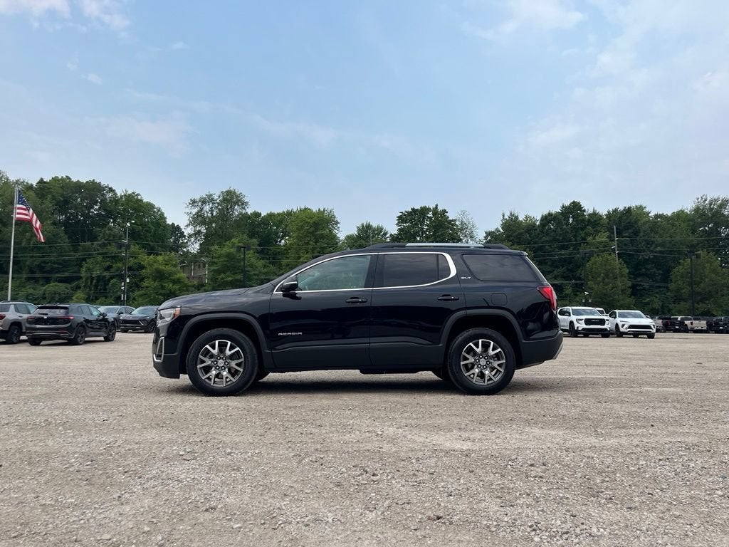2023 GMC Acadia SLT