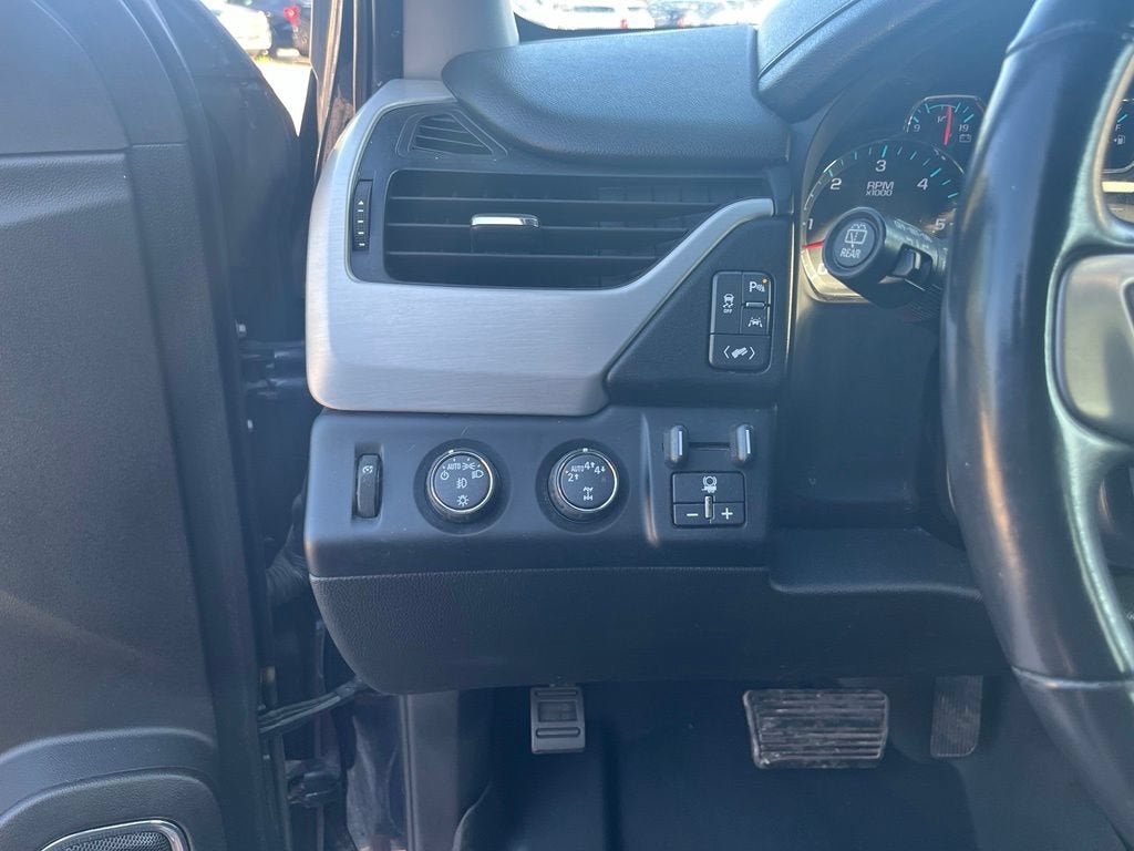 2017 GMC Yukon SLE