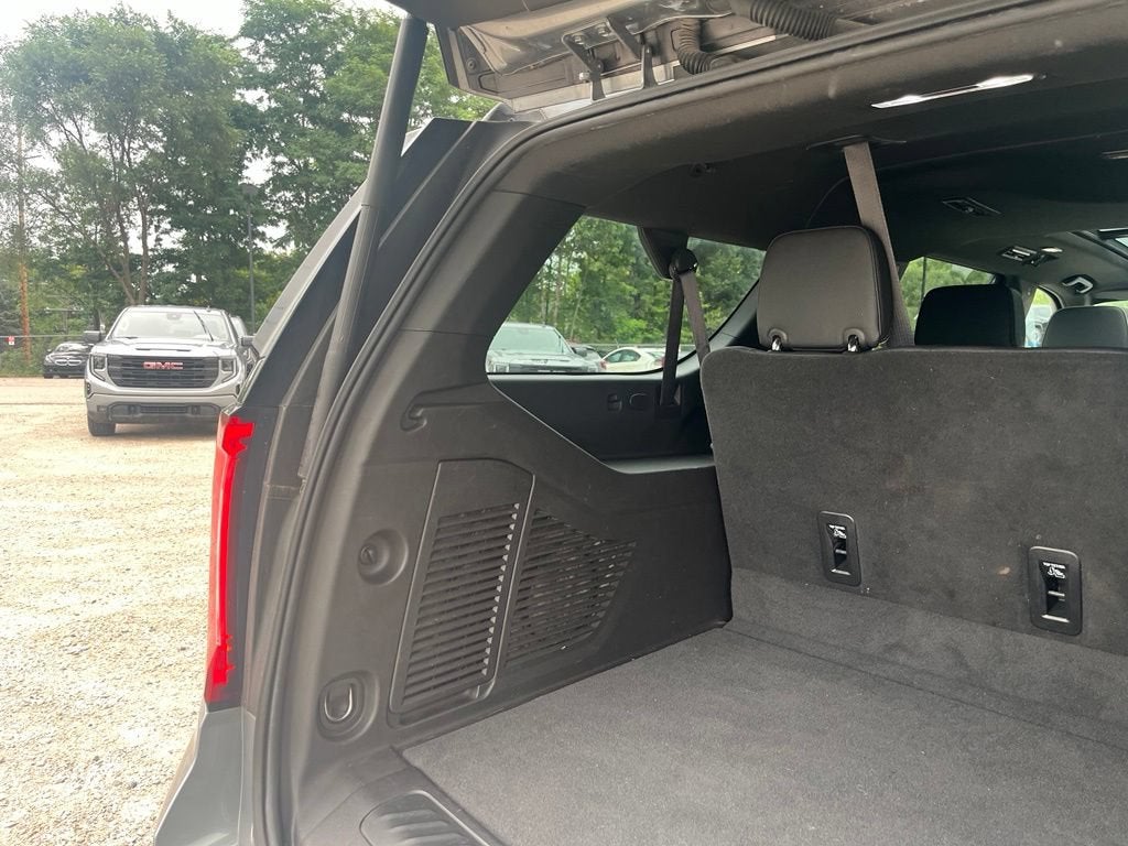 2023 GMC Yukon XL SLT