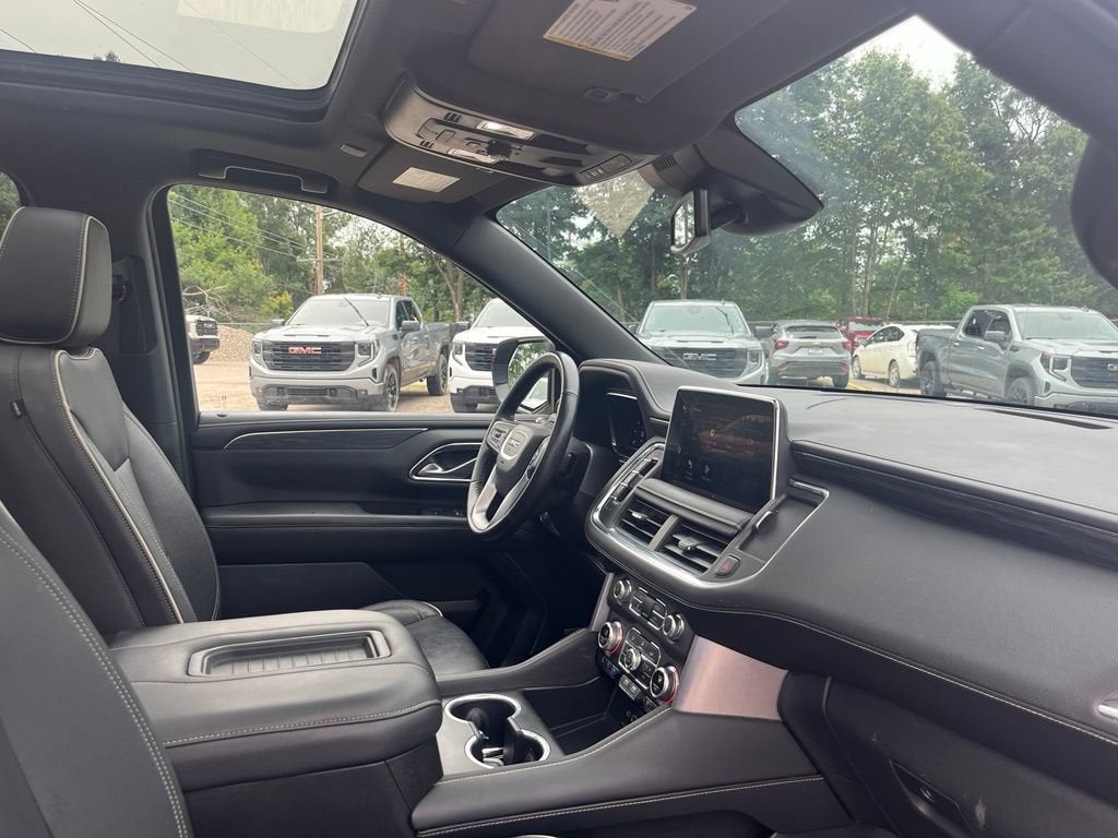 2023 GMC Yukon XL SLT