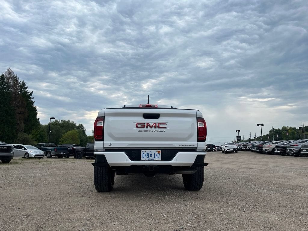 2023 GMC Canyon 4WD Denali