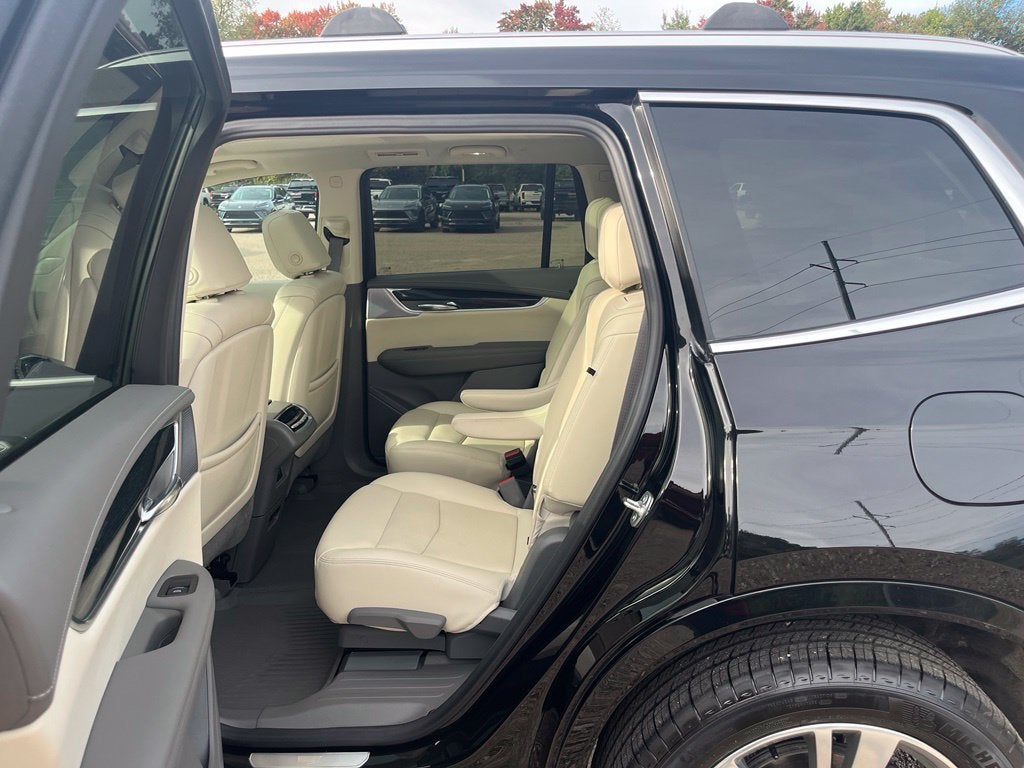 2025 Cadillac XT6 Premium Luxury