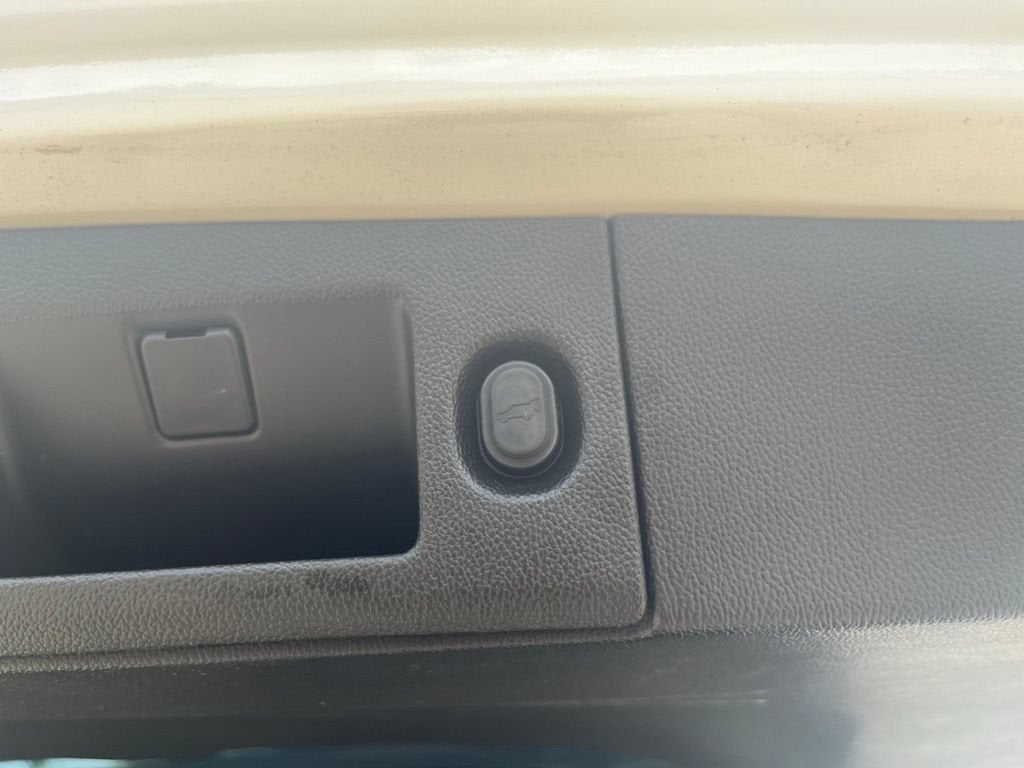 2015 Cadillac Escalade Luxury