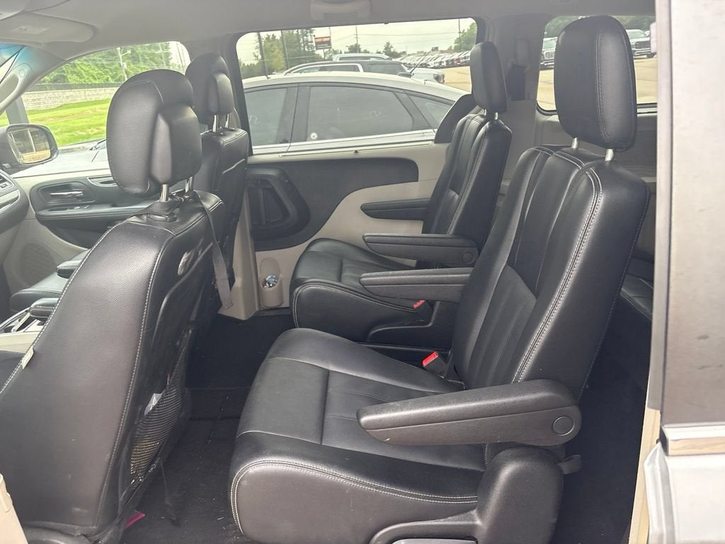 2015 Chrysler Town & Country Touring