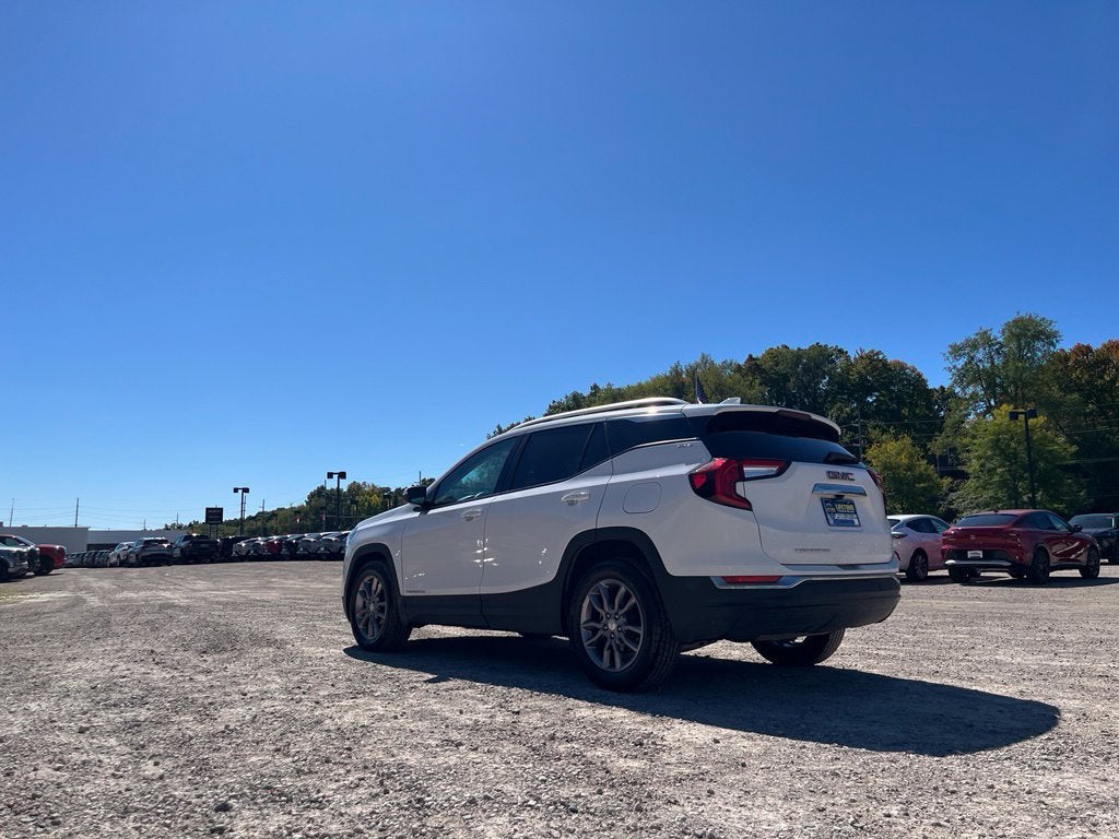 2023 GMC Terrain SLT