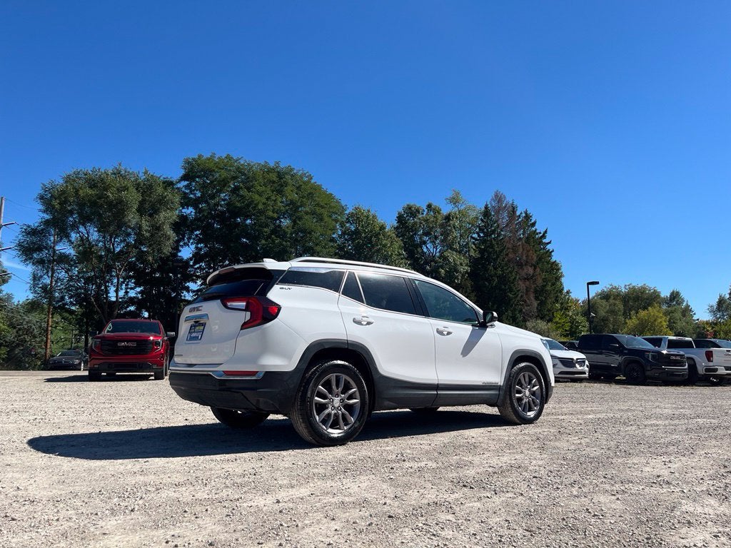2023 GMC Terrain SLT