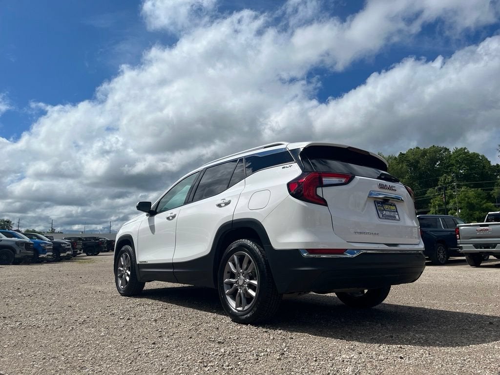 2024 GMC Terrain SLT