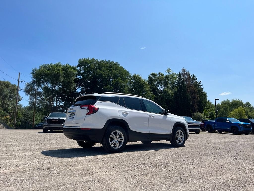 2022 GMC Terrain SLE