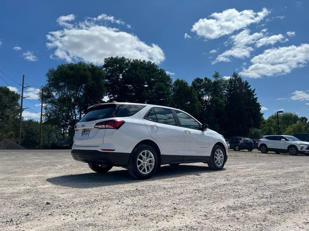 2023 Chevrolet Equinox LS