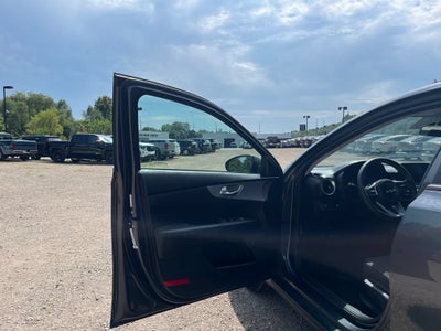 2023 Kia Forte LXS
