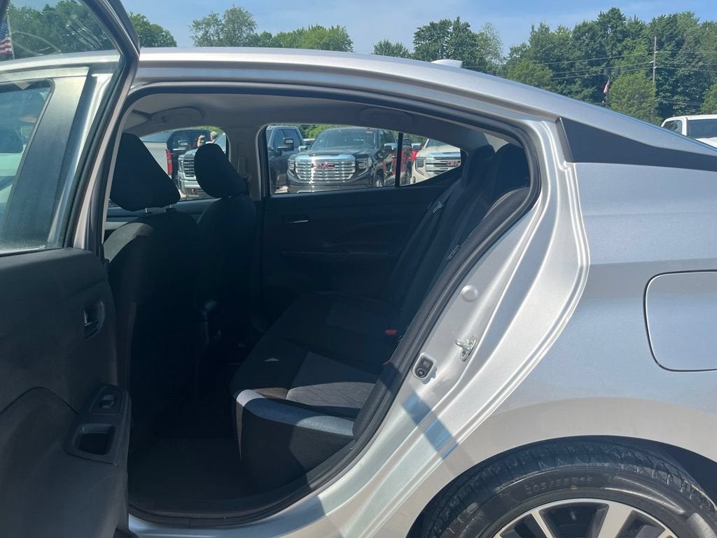 2025 Nissan Versa SV