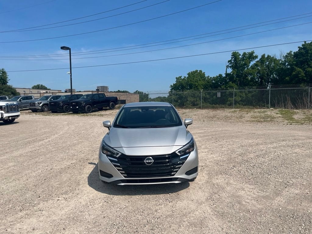 2025 Nissan Versa SV