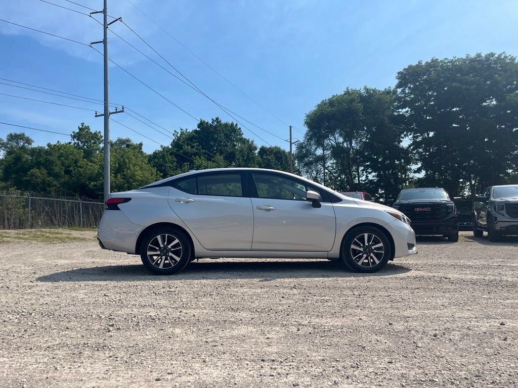 2025 Nissan Versa SV
