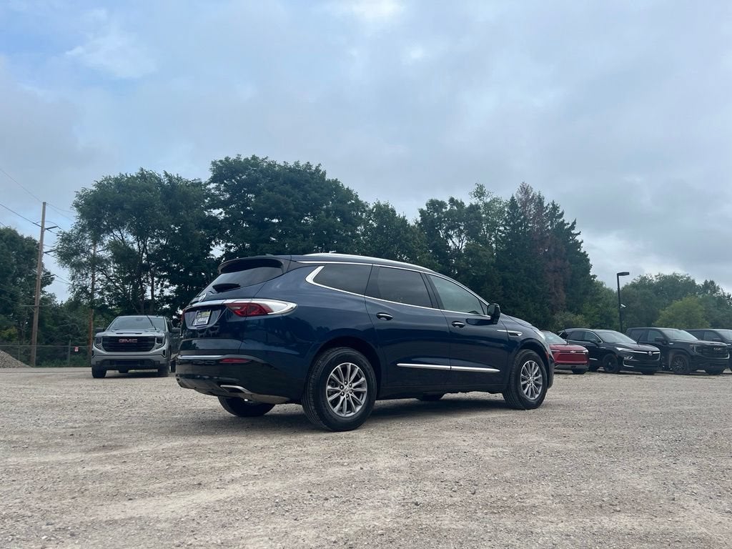 2024 Buick Enclave Essence