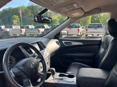 2020 Nissan Pathfinder SL