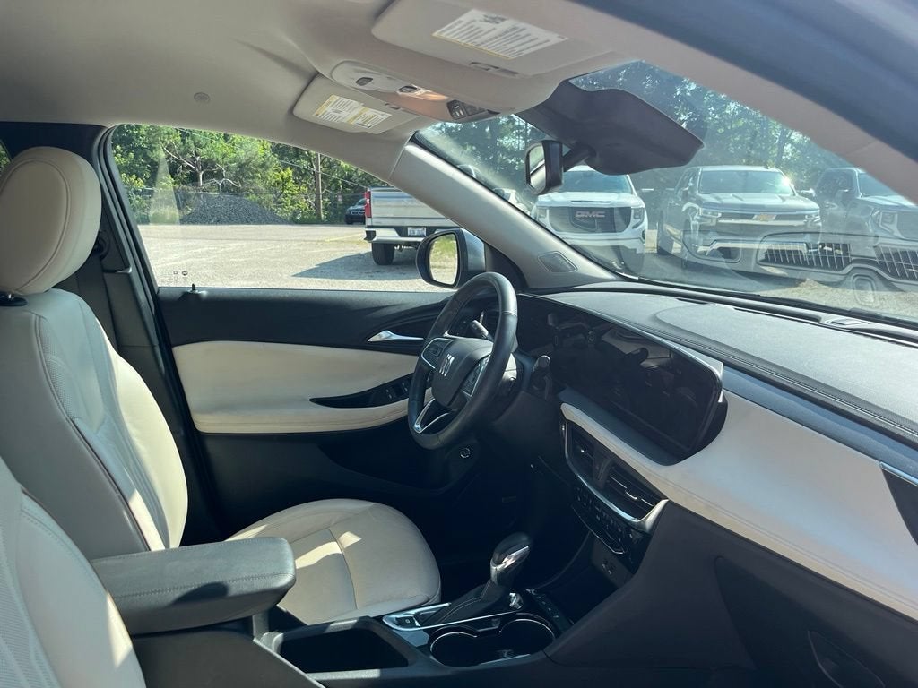2024 Buick Encore GX Avenir
