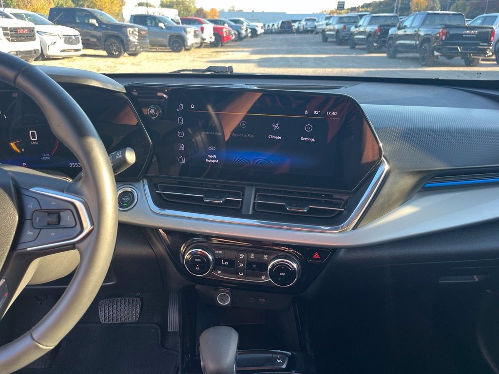2025 Chevrolet Trax LT
