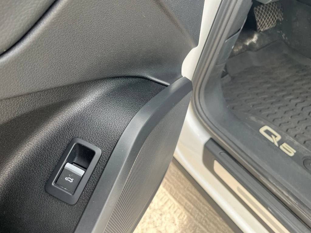 2020 Audi Q5 Premium Plus