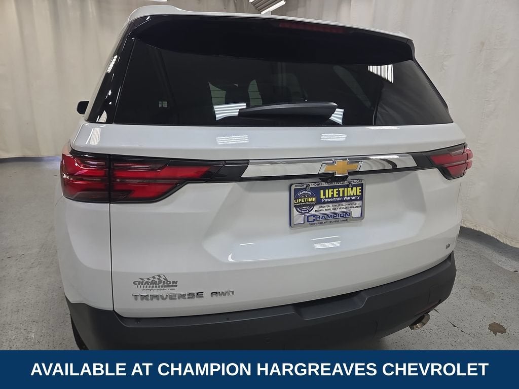 2023 Chevrolet Traverse LT Leather