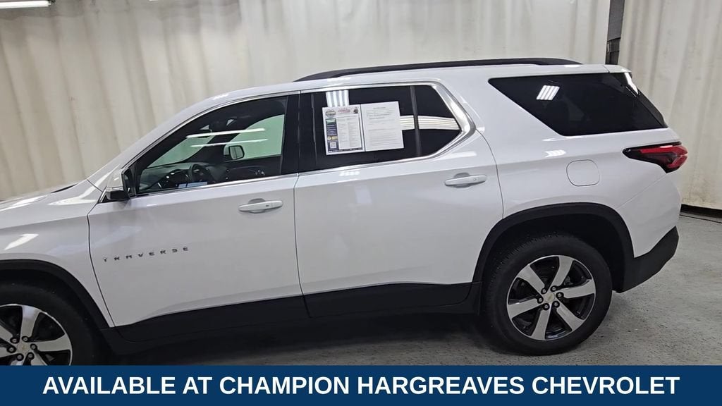 2023 Chevrolet Traverse LT Leather