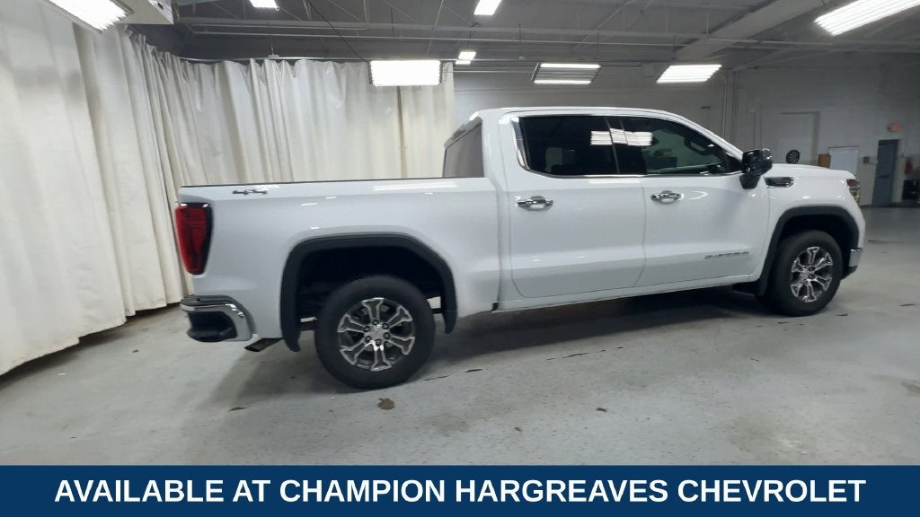 2025 GMC Sierra 1500 SLT