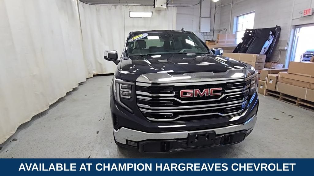 2025 GMC Sierra 1500 SLT