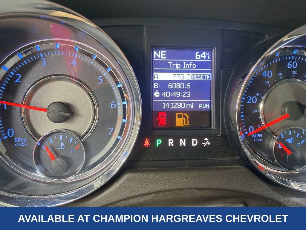 2013 Chrysler Town & Country Touring
