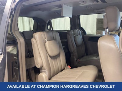 2013 Chrysler Town & Country Touring