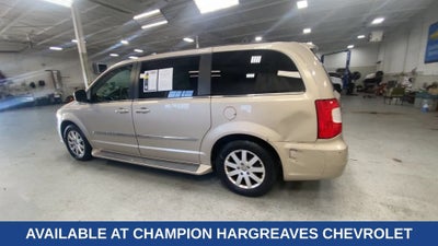 2013 Chrysler Town & Country Touring