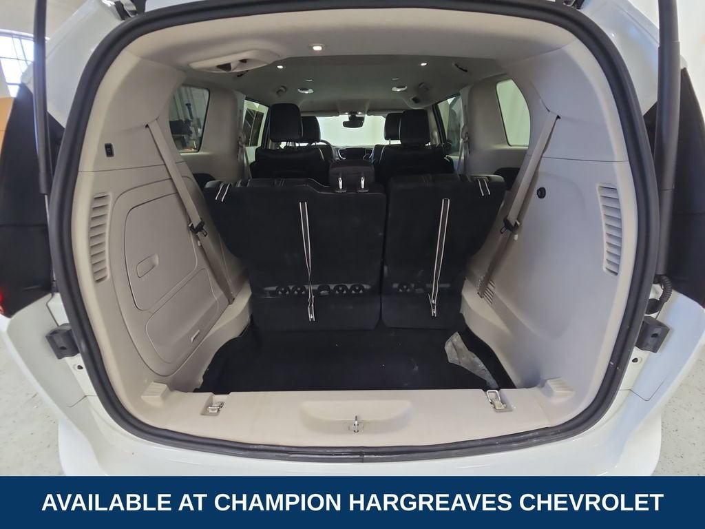 2023 Chrysler Pacifica Hybrid Touring L