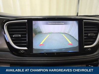 2023 Chrysler Pacifica Hybrid Touring L