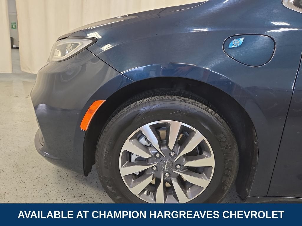 2023 Chrysler Pacifica Hybrid Touring L