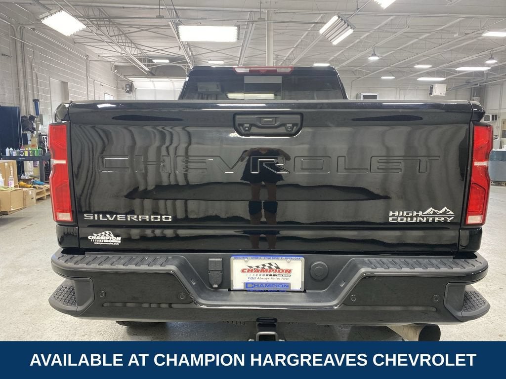 2025 Chevrolet Silverado 3500 HD High Country