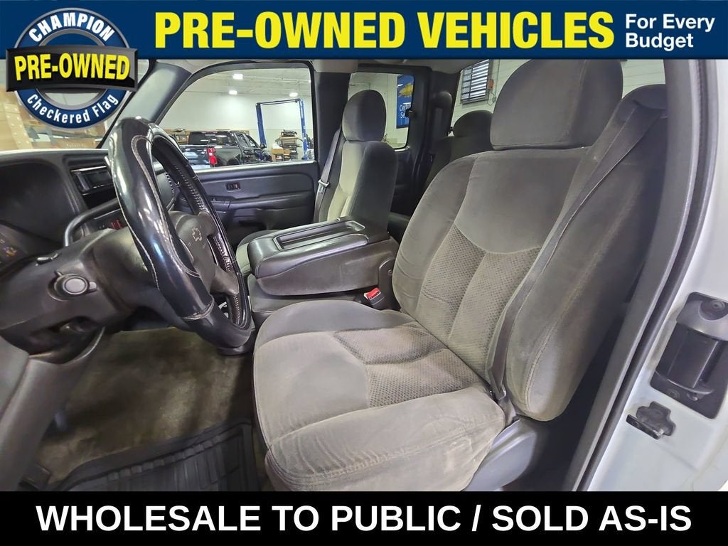 2004 Chevrolet Silverado 1500 LS