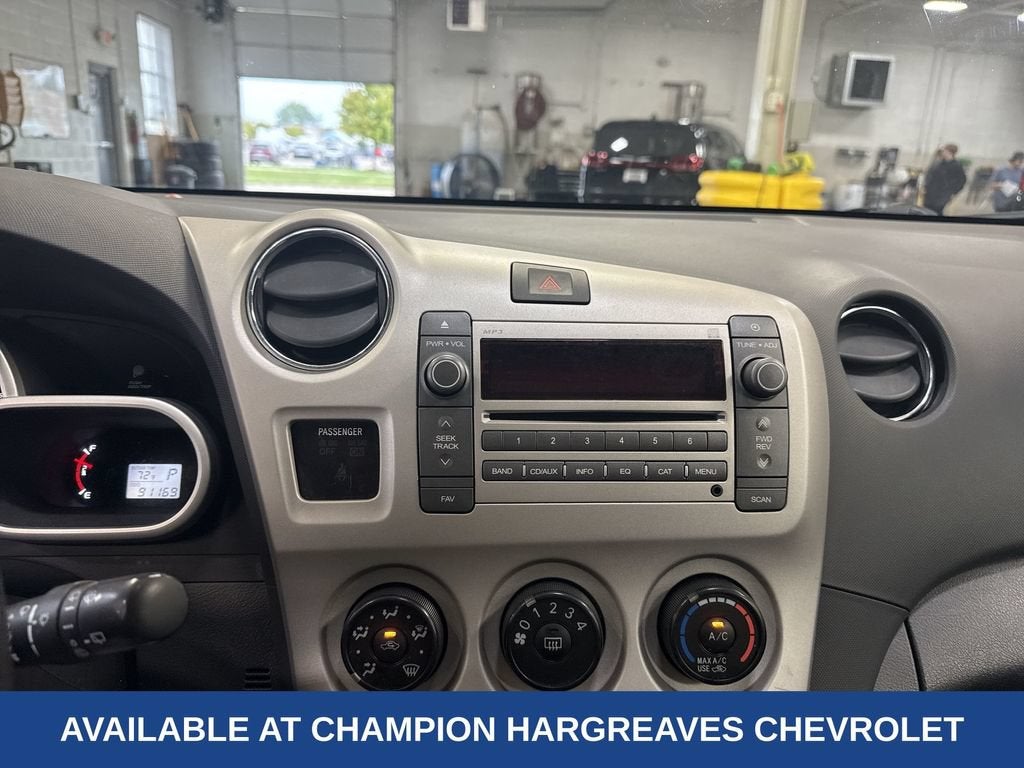 2009 Pontiac Vibe w/1SB