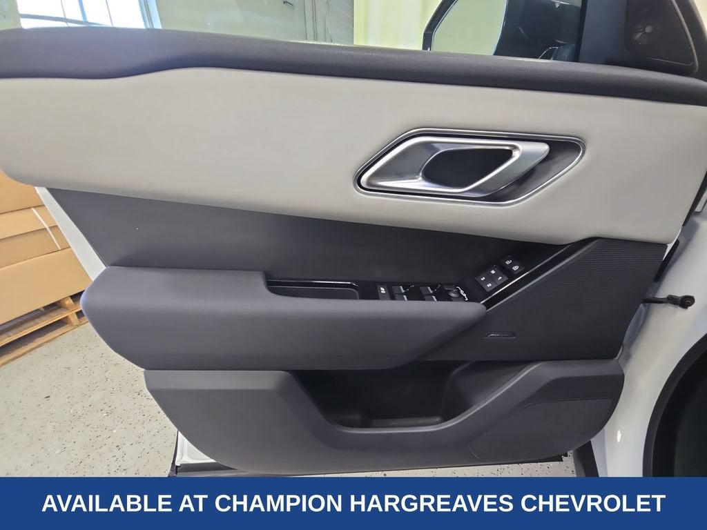 2025 Land Rover Range Rover Velar Dynamic SE