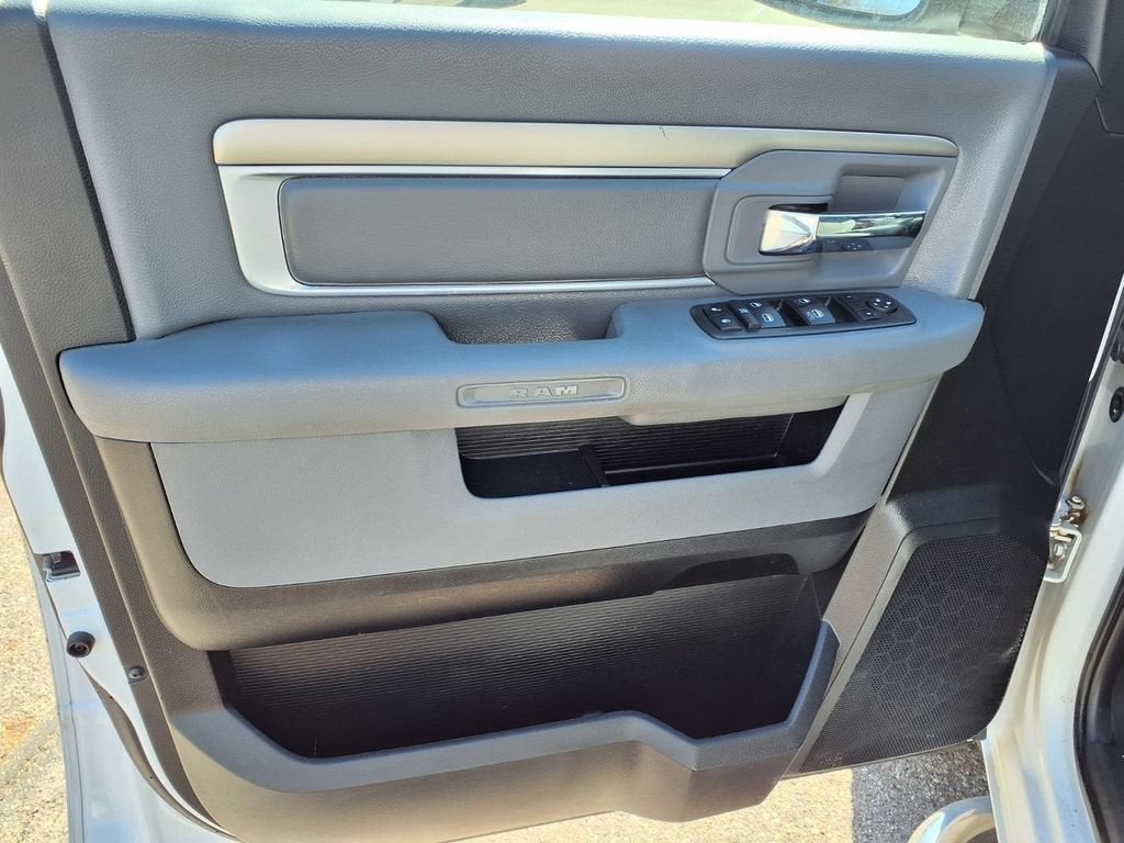 2019 RAM 1500 Classic SLT