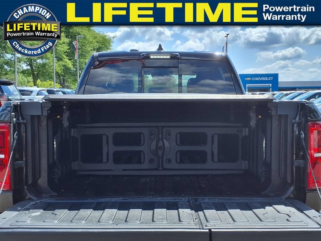 2025 RAM 1500 Tungsten Crew Cab 4x4 5'7" Box