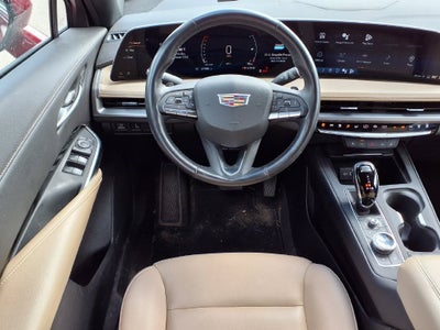 2024 Cadillac XT4 Luxury