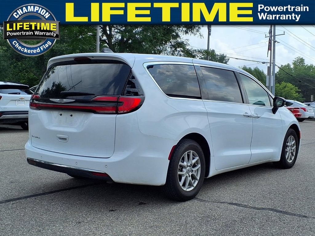 2024 Chrysler Pacifica Touring L